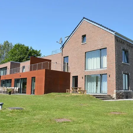 Au Pied Du Charme Tatil Evi